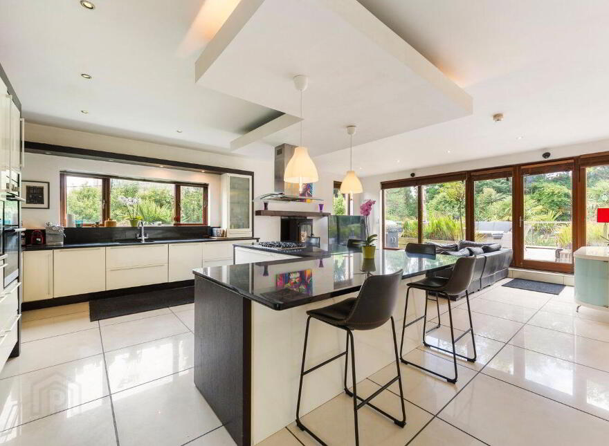 Holly Lodge, 1 Cenacle Grove, Killiney, A96RX93