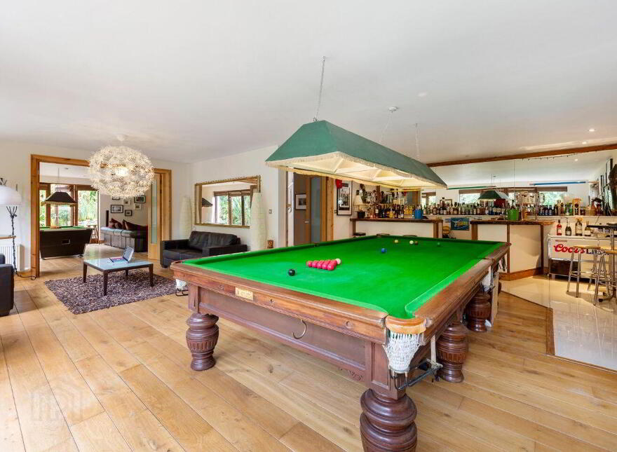Holly Lodge, 1 Cenacle Grove, Killiney, A96RX93