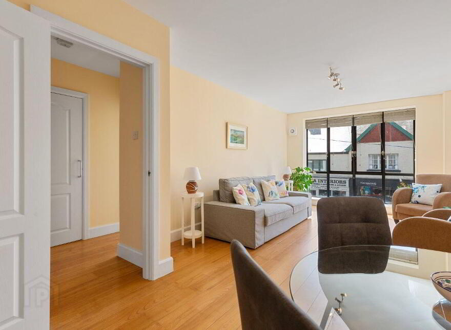 12 Saint Helen's Court, George's Street Lower, Dún Laoghaire, Dun Laoghaire, A96NH99