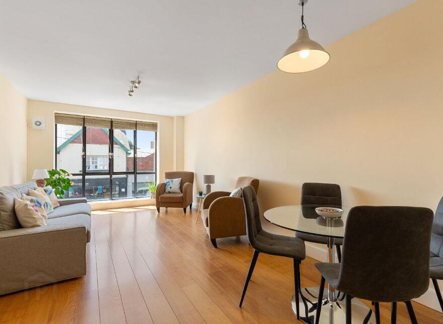 12 Saint Helen's Court, George's Street Lower, Dún Laoghaire, Dun Laoghaire, A96NH99