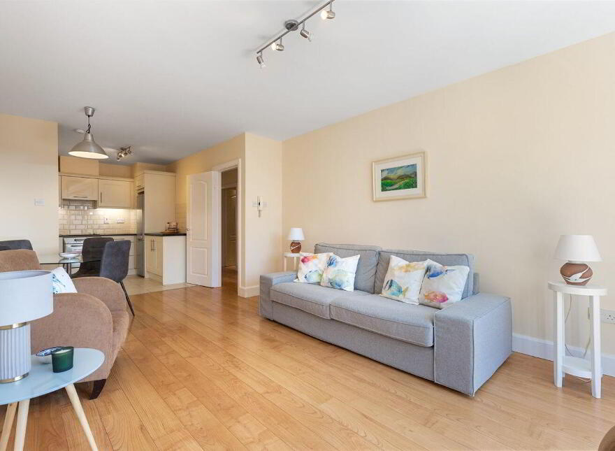 12 Saint Helen's Court, George's Street Lower, Dún Laoghaire, Dun Laoghaire, A96NH99