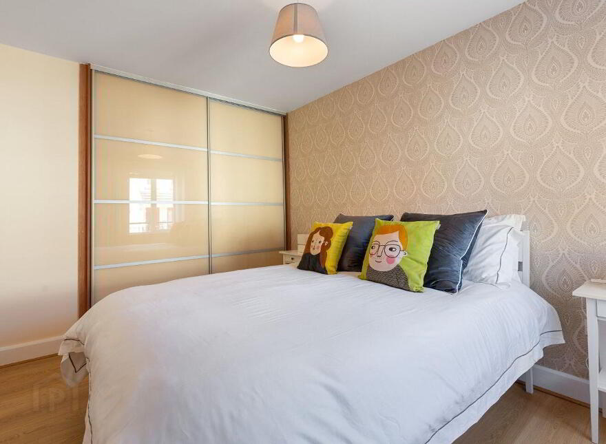 12 Saint Helen's Court, George's Street Lower, Dún Laoghaire, Dun Laoghaire, A96NH99