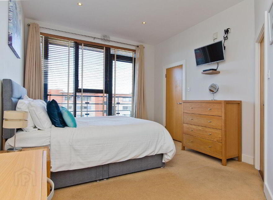 136 The Oval, Tullyvale, Cabinteely, Cabinteely, D18WT21