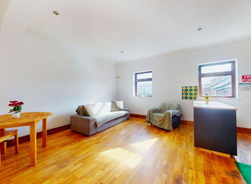 Apartment 3 69 Lower Georges Street, Dún Laoghaire, Dun Laoghaire, A96P2R8