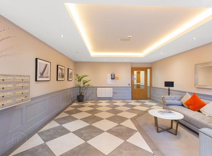 1 Adelphi Manor, 40 Georges Street Upper, Dún Laoghaire, Dun Laoghaire, A96E294
