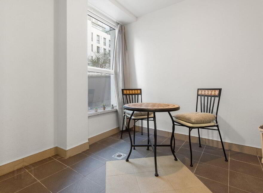 1 Adelphi Manor, 40 Georges Street Upper, Dún Laoghaire, Dun Laoghaire, A96E294