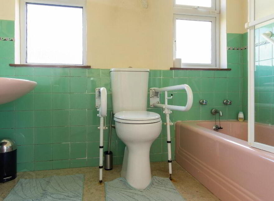 Rosmult, Rosmeen Park, Dún Laoghaire, Dun Laoghaire, A96HD28
