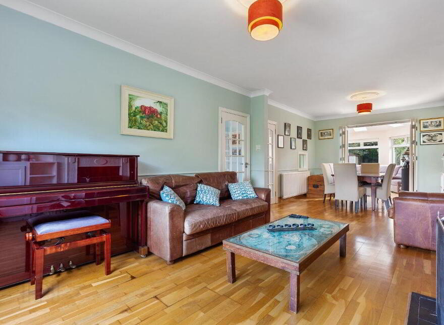 Little Chantri, 21 Killiney Road, Dalkey, A96C566