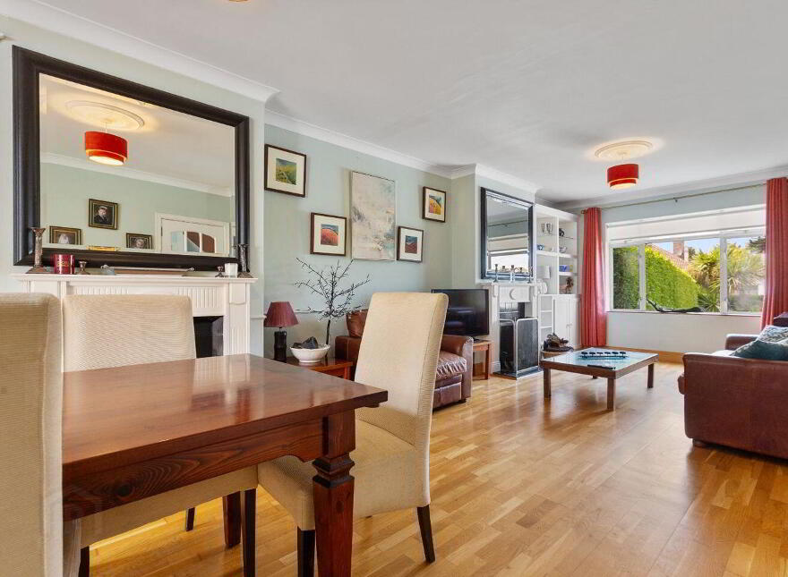 Little Chantri, 21 Killiney Road, Dalkey, A96C566
