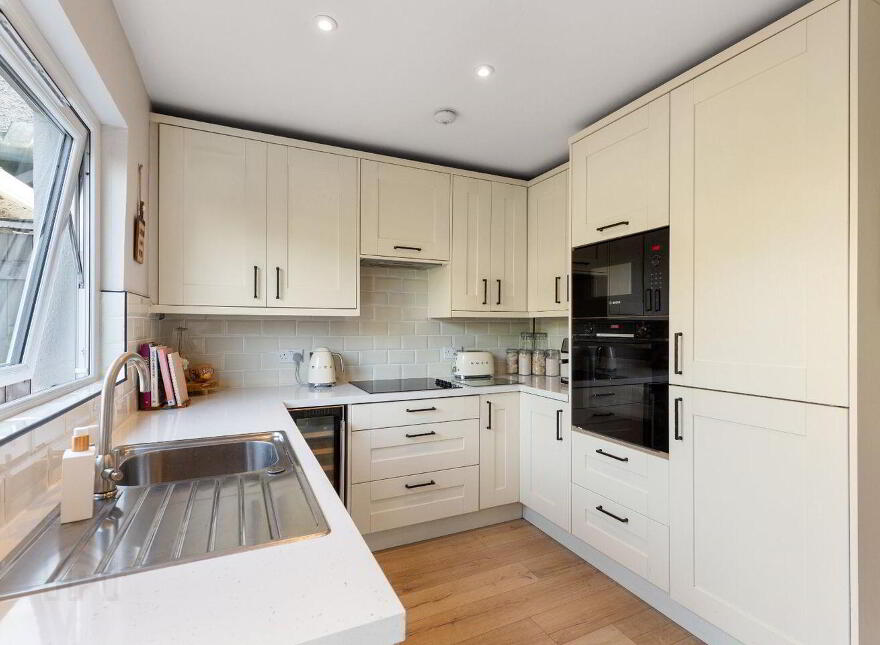 62 Kill Avenue, Dún Laoghaire, Dun Laoghaire, A96KD96