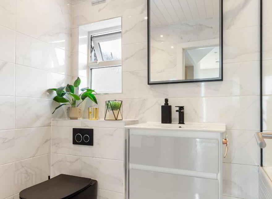 62 Kill Avenue, Dún Laoghaire, Dun Laoghaire, A96KD96