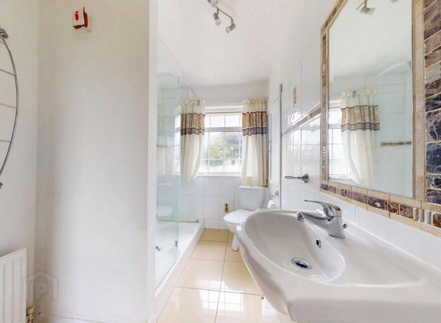 33 Mackintosh Park, Dún Laoghaire, Dun Laoghaire, A96R2R4