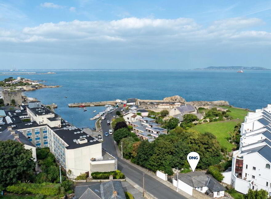 Pilot View Lodge, Harbour Road, Dalkey, A96W328 photo