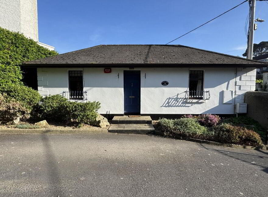 Pilot View Lodge, Harbour Road, Dalkey, A96W328