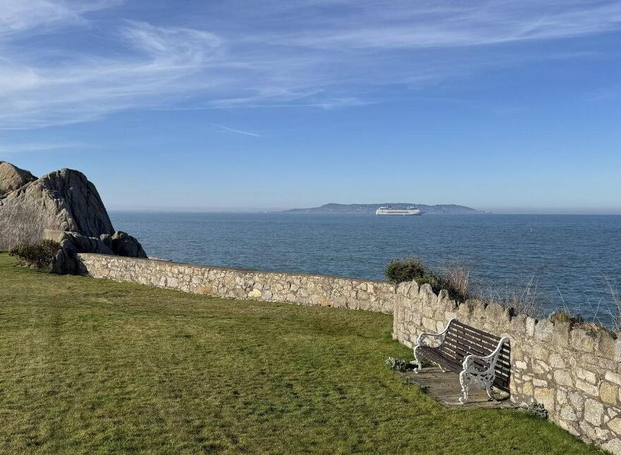Pilot View Lodge, Harbour Road, Dalkey, A96W328