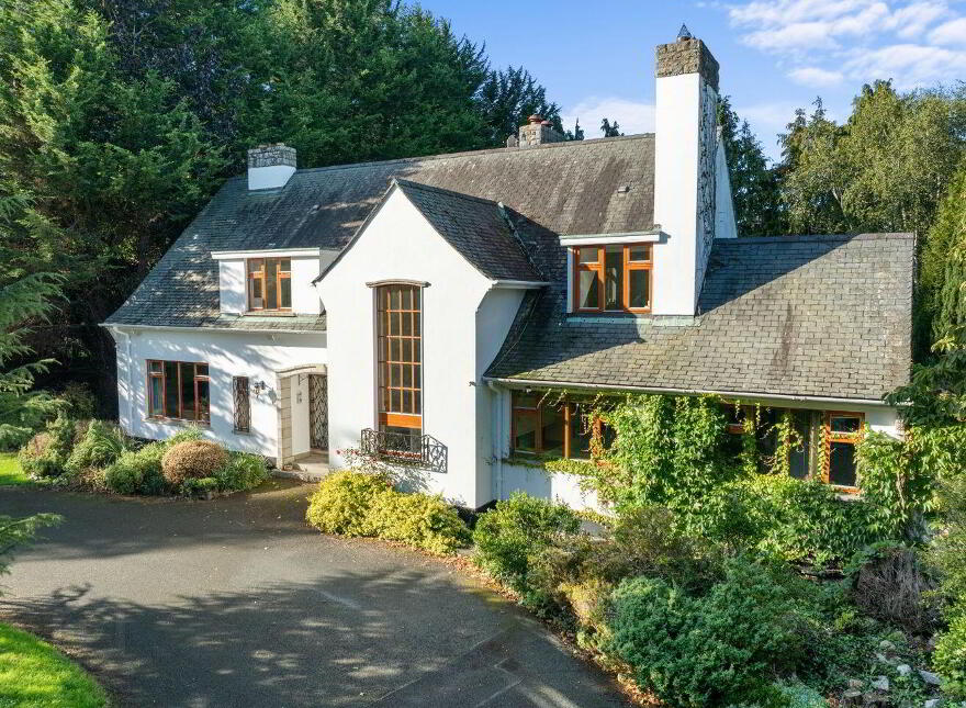 White Gables House, White Gables, Rathmichael, D18P3C6 photo