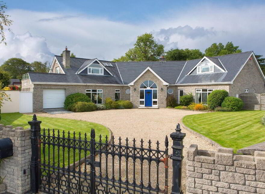 Small Oaks, 6 Rathmichael Haven, Rathmichael, D18A702