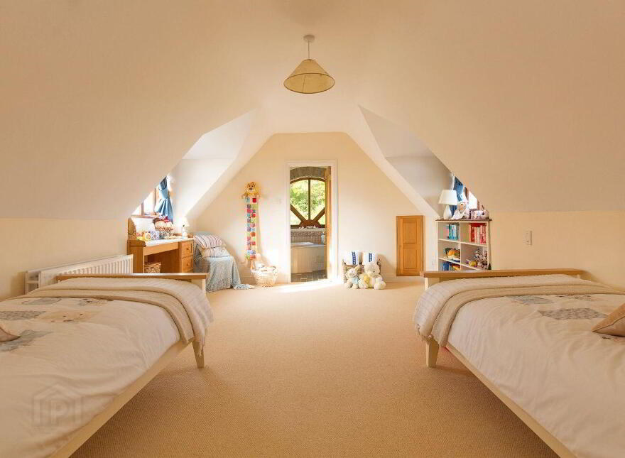 Small Oaks, 6 Rathmichael Haven, Rathmichael, D18A702