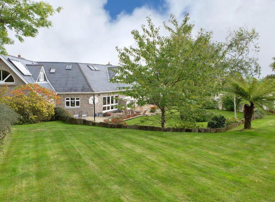 Small Oaks, 6 Rathmichael Haven, Rathmichael, D18A702