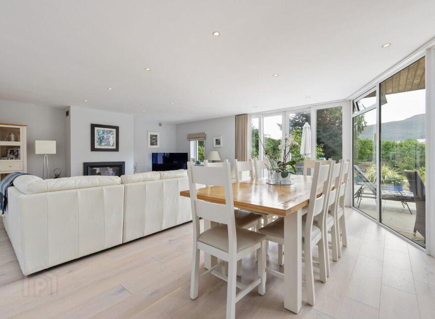 Cloona, Glencap Road, Kilmacanogue, A98DW72