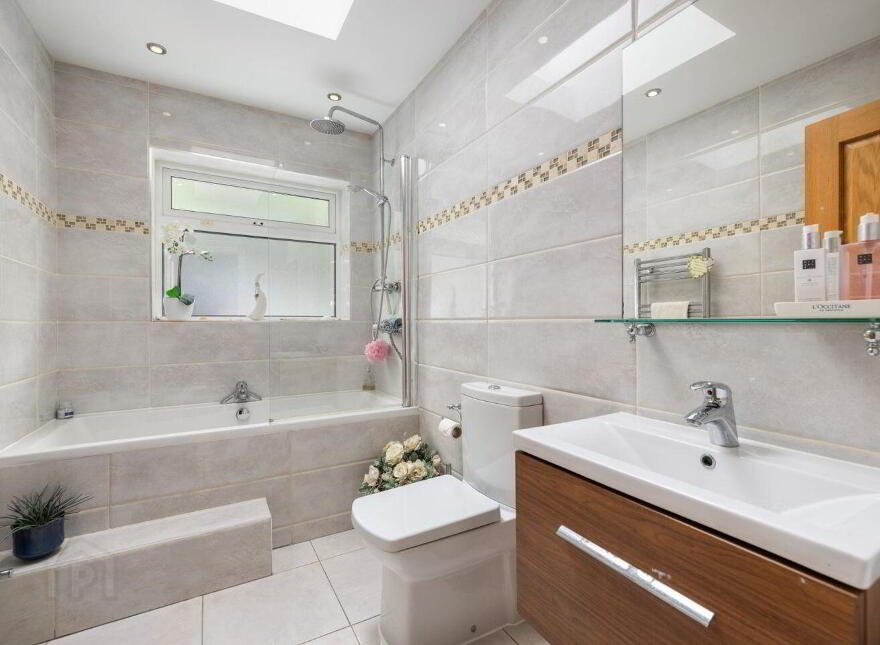 Cloona, Glencap Road, Kilmacanogue, A98DW72