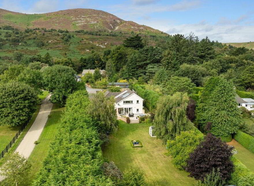 Cloona, Glencap Road, Kilmacanogue, A98DW72