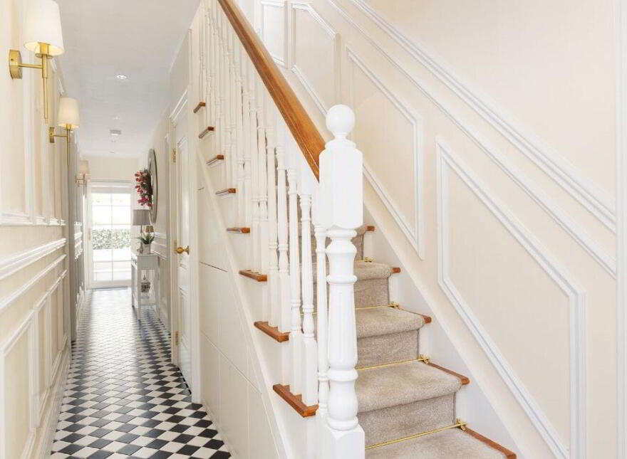 Lawn View, Church Hill, Enniskerry, A98V598