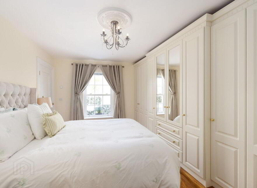 Lawn View, Church Hill, Enniskerry, A98V598