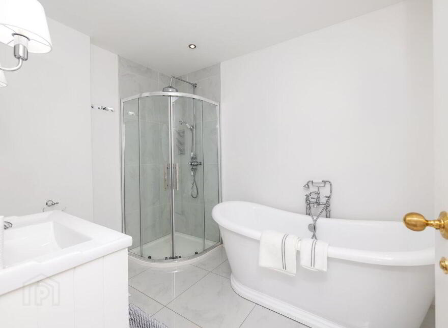 Lawn View, Church Hill, Enniskerry, A98V598