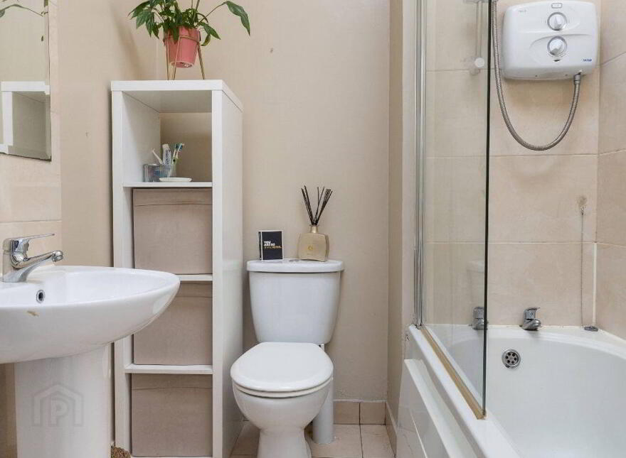 Ivy Cottage, 2 Meath Place, Bray, A98VF86