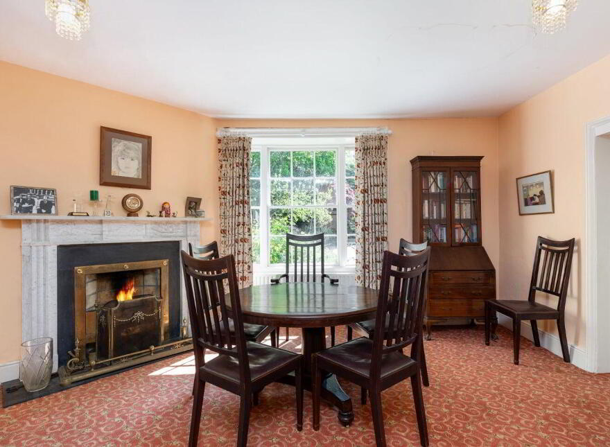 Glenbrook House, And Mews, Enniskerry, A98N265