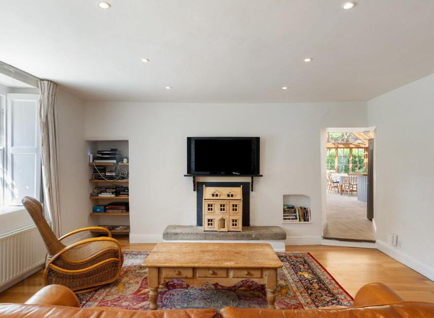 Glenbrook House, And Mews, Enniskerry, A98N265