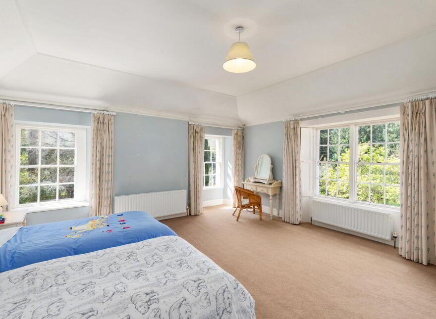 Glenbrook House, And Mews, Enniskerry, A98N265