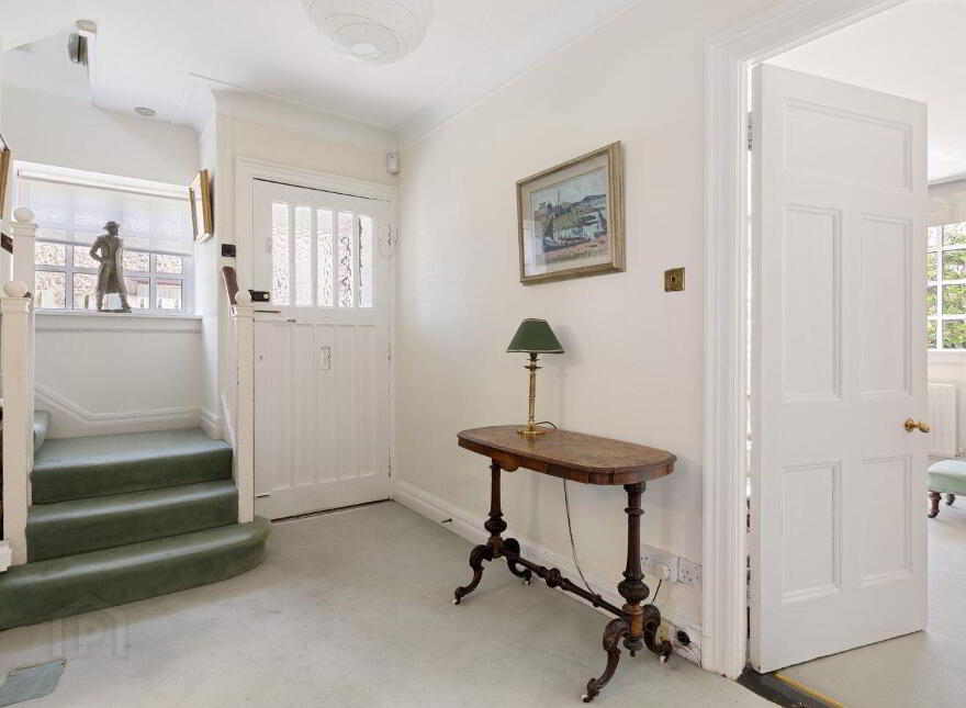 4 Ailesbury Gardens, Ballsbridge, Ballsbridge, D04P5C2