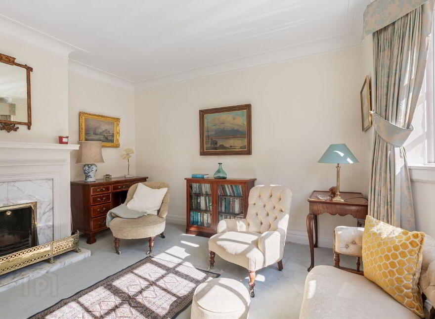 4 Ailesbury Gardens, Ballsbridge, Ballsbridge, D04P5C2