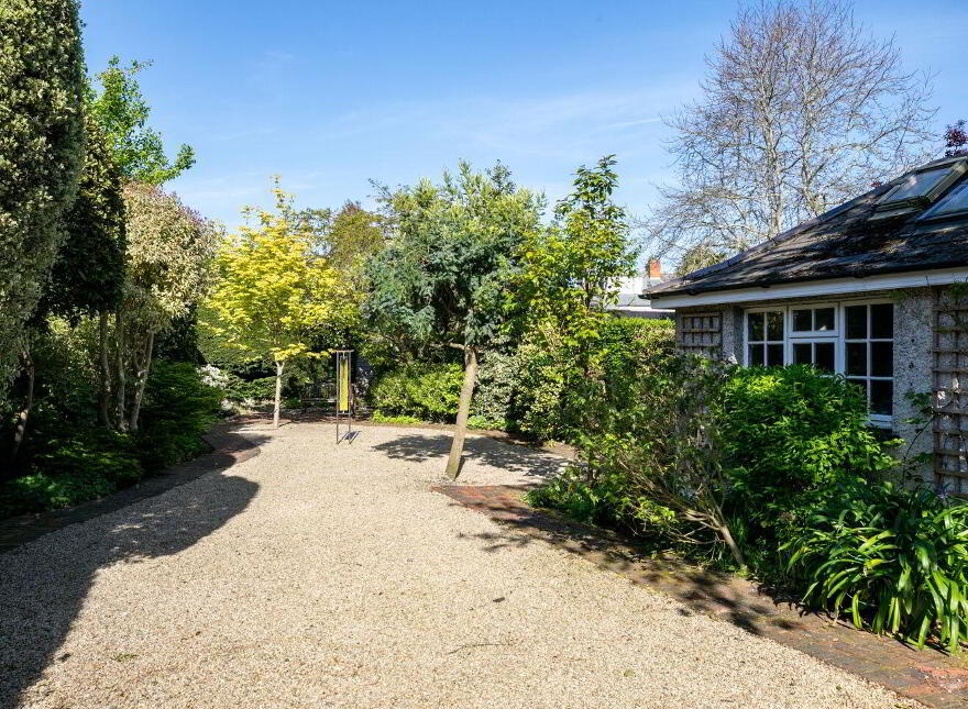4 Ailesbury Gardens, Ballsbridge, Ballsbridge, D04P5C2
