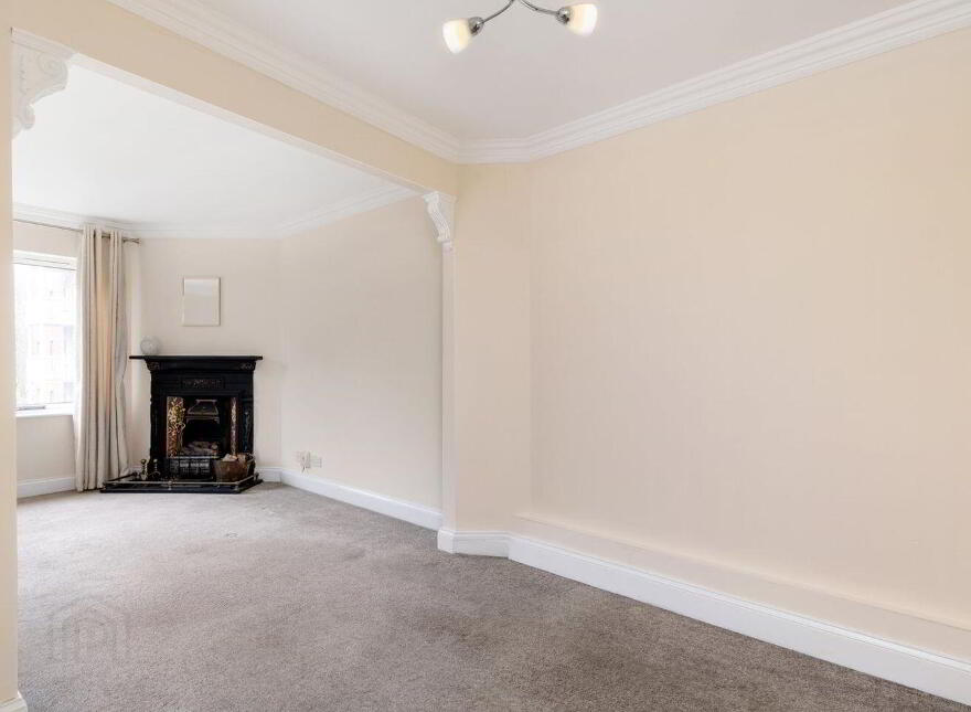 19 The Sweepstakes, Ballsbridge, Merrion Road, Ballsbridge, D04E642
