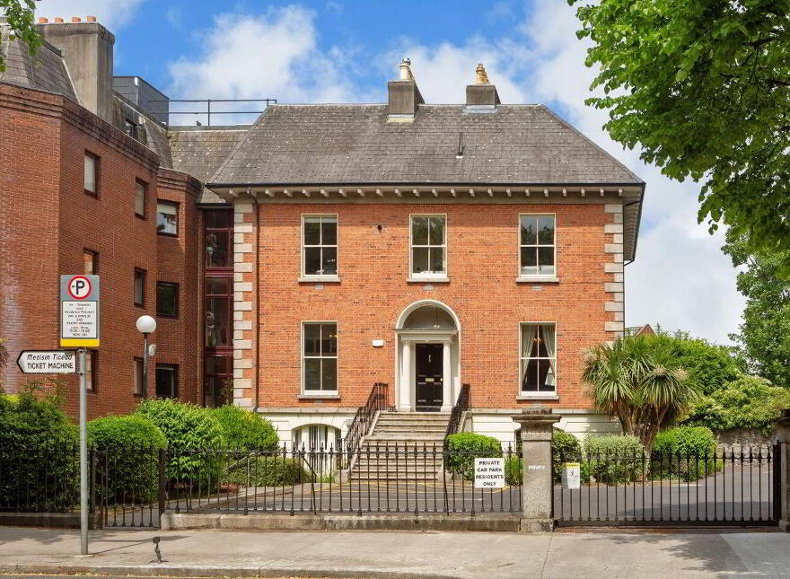 7 Raglan Hall, Clyde Road, Ballsbridge, Ballsbridge, D04P440 photo