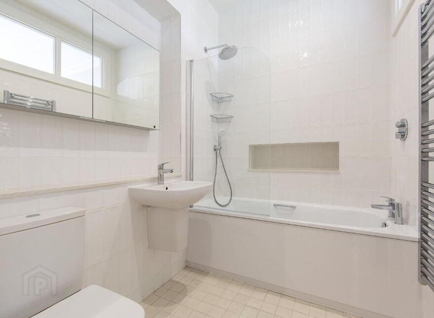 7 Raglan Hall, Clyde Road, Ballsbridge, Ballsbridge, D04P440