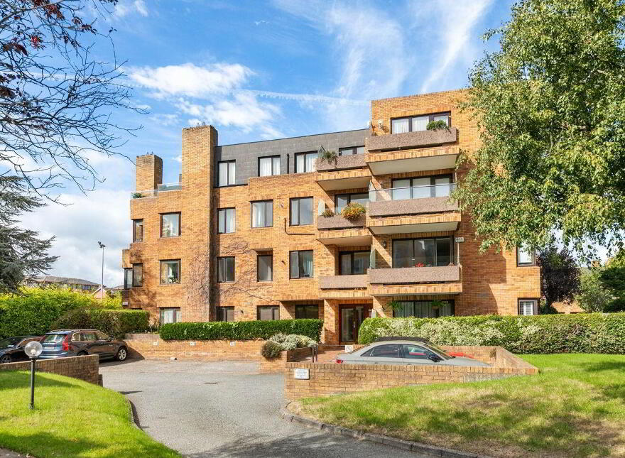 51 Merrion Village, Merrion Road, Ballsbridge, Ballsbridge, D04TK65 photo