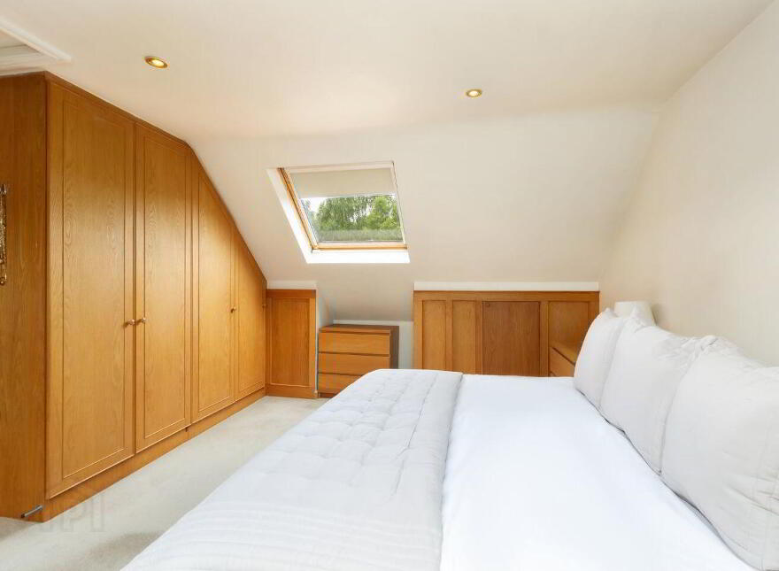 6 Bramble Glade, Ashford, A67K735