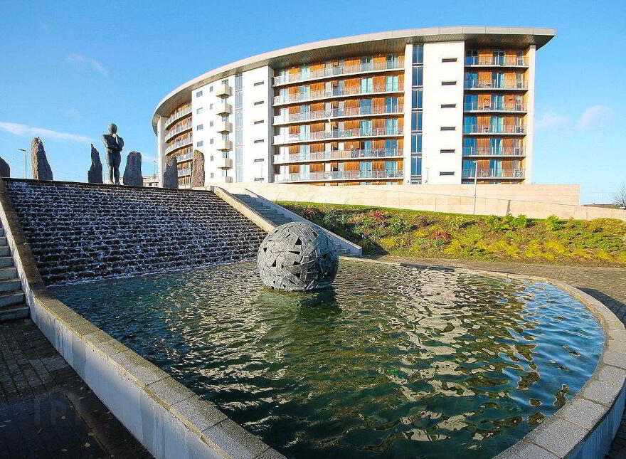 20 The Crescent Building, Park West, Park West, D12N678