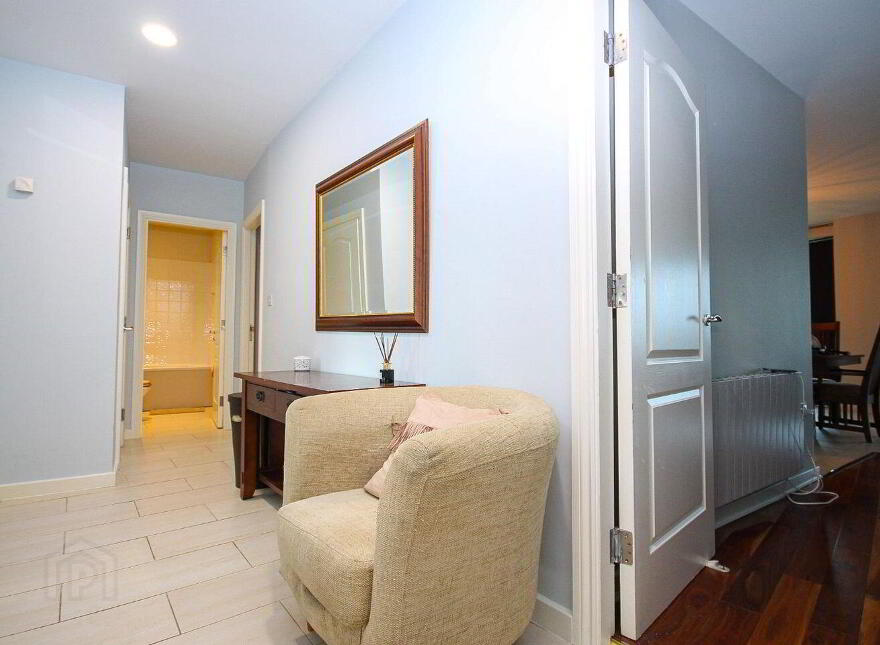 20 The Crescent Building, Park West, Park West, D12N678