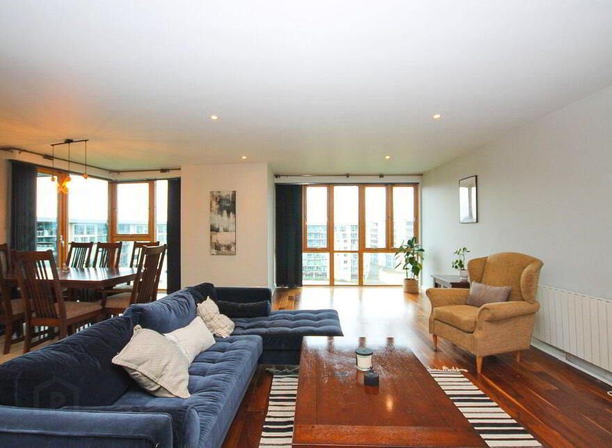 20 The Crescent Building, Park West, Park West, D12N678