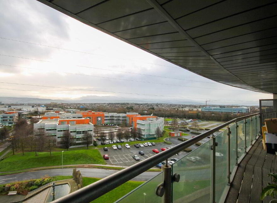 20 The Crescent Building, Park West, Park West, D12N678
