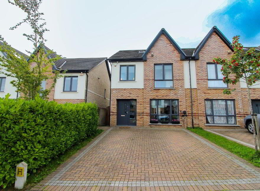 19 Elder Heath View, Kiltipper, Tallaght, Kiltipper, D24X9DP photo