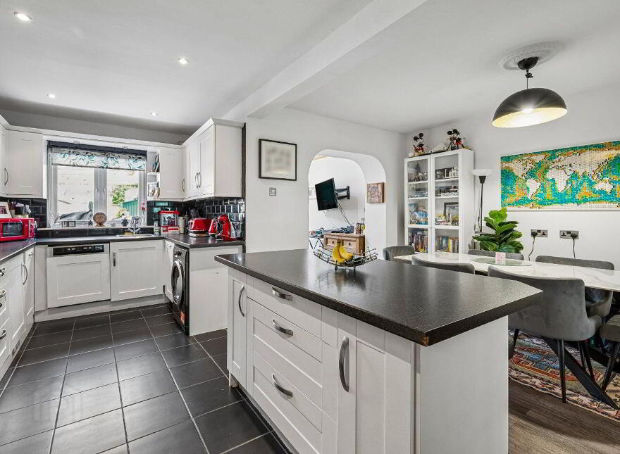 27 Earlsfort Close ( Plus Attic Conversion), Lucan, K78NC89