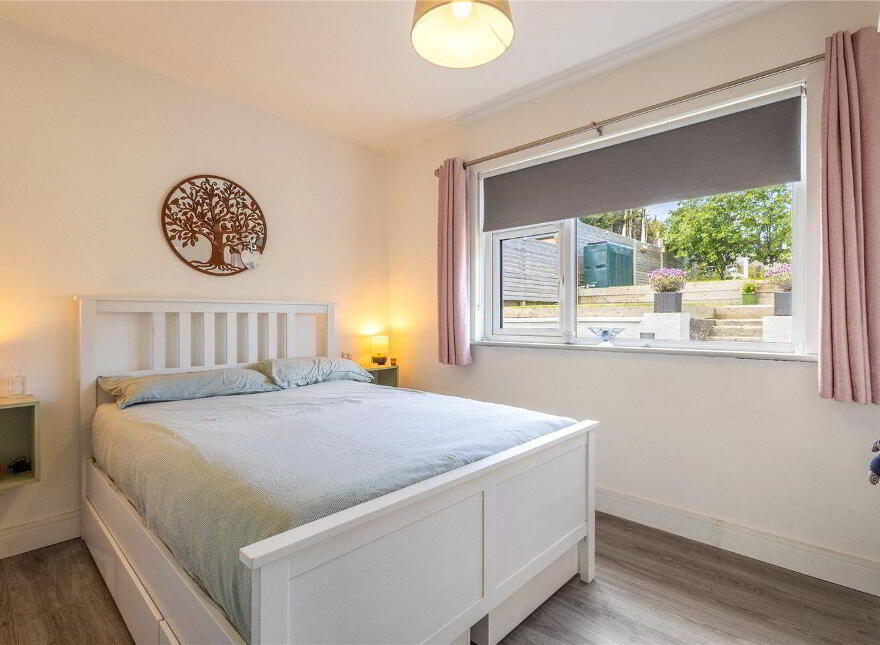 64 Glenview Park, Kilpedder, A63E974