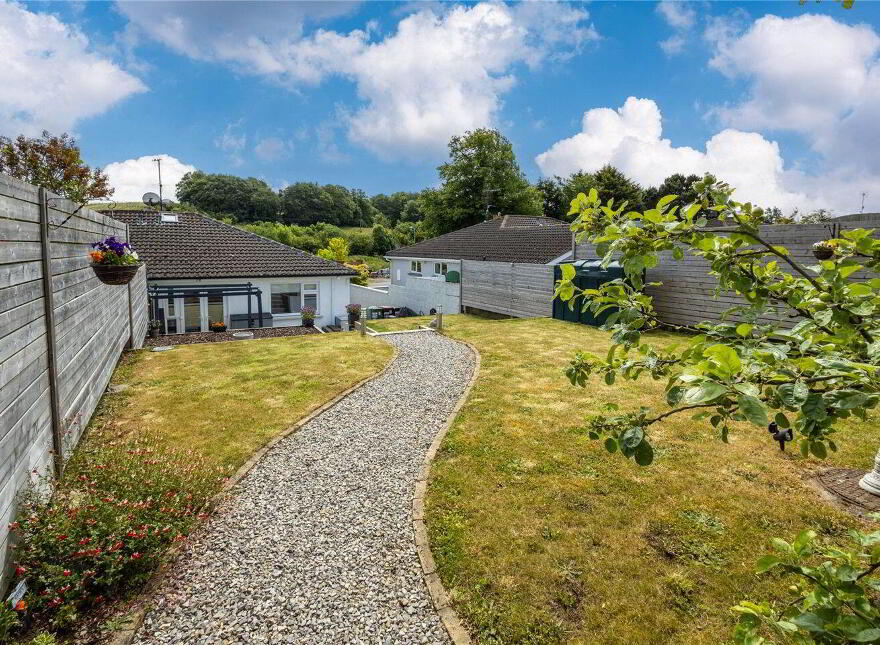 64 Glenview Park, Kilpedder, A63E974