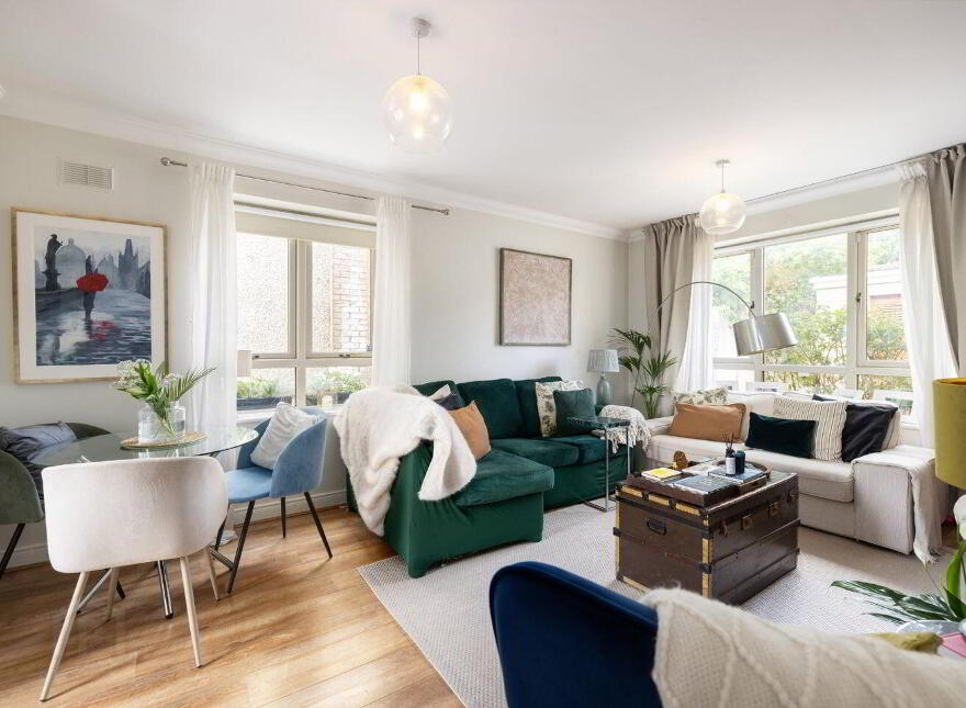 1 Holywell Avenue, Sea Road, Kilcoole, A63X264